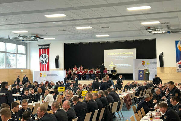 Versammlung in der Schluchseehalle